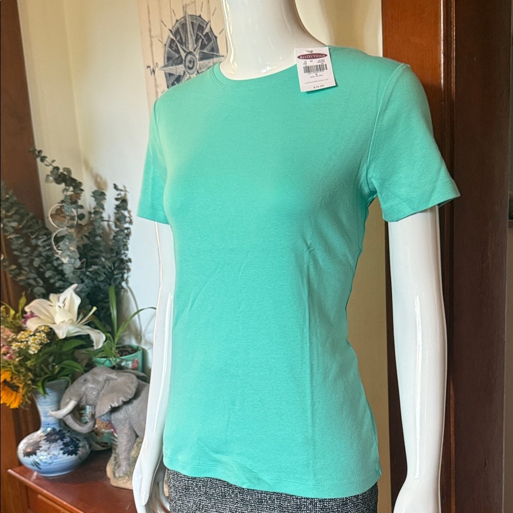 NWT northern reflections size small cotton Mint Green Women's Top